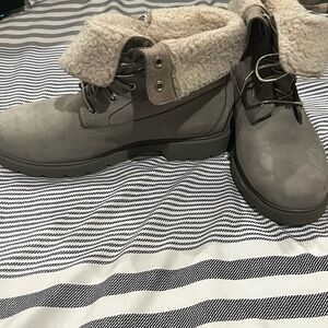 Timberland Ortholite Linden Woods Shearling-Lined Fold Down Boots: Size: US 8.5